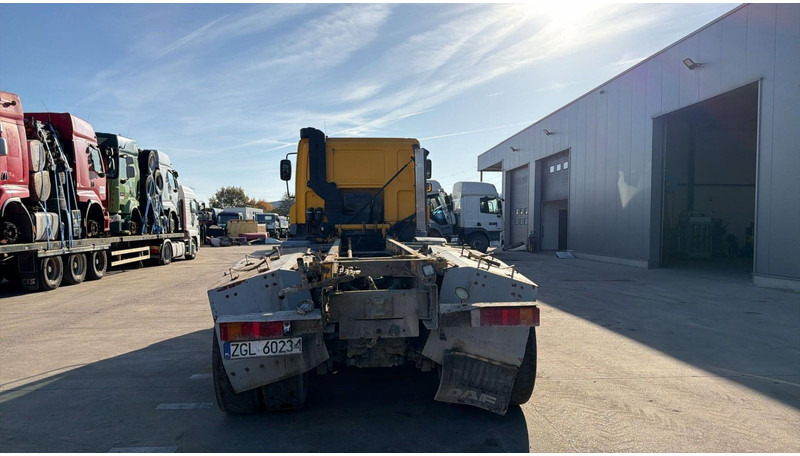 DAF CF 85.360 (BOITE MANUELLE / MANUAL GEARBOX / BIG HUB / GRAND PONT / LAMES / 8X4) - Şasi kamyon: fotoğraf 5 DAF CF 85.360 (BOITE MANUELLE / MANUAL GEARBOX / BIG HUB / GRAND PONT / LAMES / 8X4) - Şasi kamyon: fotoğraf 5