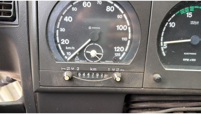 Damperli kamyon Iveco Eurotech 190 E 34 (POMPE MANUELLE / BOITE MANUELLE / MANUAL PUMP / FULL STEEL SUSP. / LAMES): fotoğraf 13 Damperli kamyon Iveco Eurotech 190 E 34 (POMPE MANUELLE / BOITE MANUELLE / MANUAL PUMP / FULL STEEL SUSP. / LAMES): fotoğraf 13