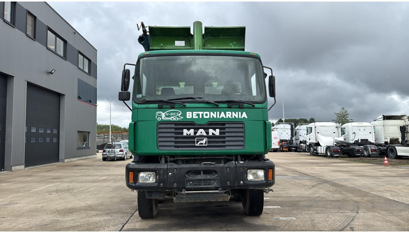MAN 35.343 (LAMES / STEEL SUSP. / 8X4 / GRAND PONT / BIG AXLE) - Damperli kamyon: fotoğraf 4 MAN 35.343 (LAMES / STEEL SUSP. / 8X4 / GRAND PONT / BIG AXLE) - Damperli kamyon: fotoğraf 4