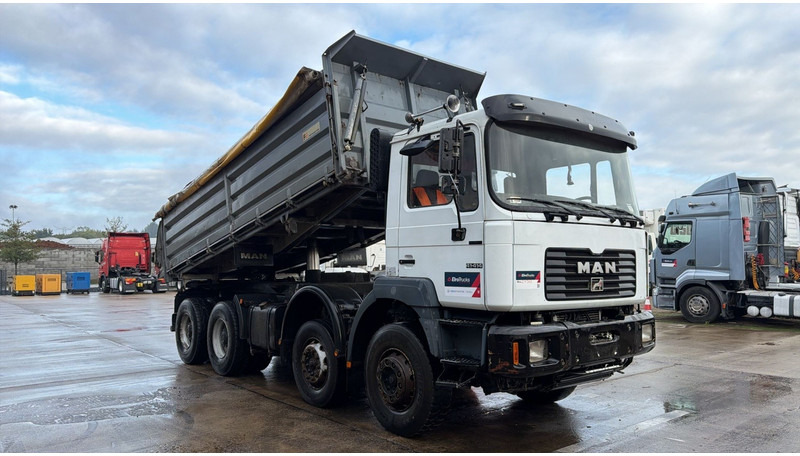 MAN 41.414 (BIG AXLES / 41 TONS / GRAND PONT / LAMES / 6 CYLINDER) - Damperli kamyon: fotoğraf 3 MAN 41.414 (BIG AXLES / 41 TONS / GRAND PONT / LAMES / 6 CYLINDER) - Damperli kamyon: fotoğraf 3