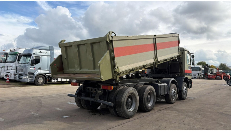 Mercedes-Benz Actros 3235 (EPS / LAMES / GRAND PONT / STEEL SUSP. / 3 PEDALES / MP1) - Damperli kamyon: fotoğraf 4 Mercedes-Benz Actros 3235 (EPS / LAMES / GRAND PONT / STEEL SUSP. / 3 PEDALES / MP1) - Damperli kamyon: fotoğraf 4