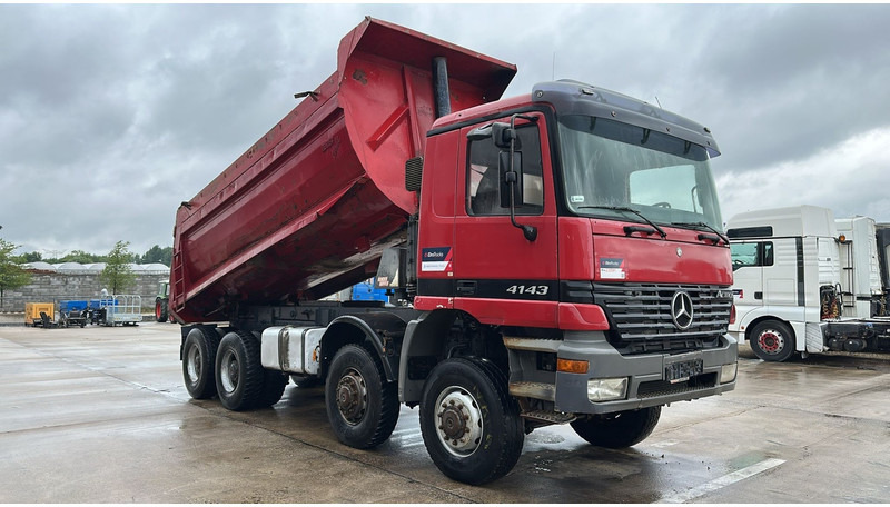 Mercedes-Benz Actros 4143 (BOITE MANUELLE / 8X8 / MANUAL GEARBOX / LAMES / GRAND PONT / BIG AXLE) - Damperli kamyon: fotoğraf 3 Mercedes-Benz Actros 4143 (BOITE MANUELLE / 8X8 / MANUAL GEARBOX / LAMES / GRAND PONT / BIG AXLE) - Damperli kamyon: fotoğraf 3