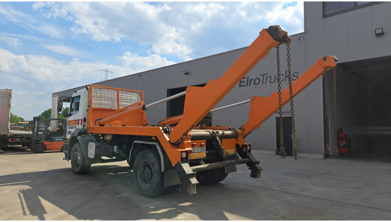 Mercedes-Benz Atego 1823 (BIG AXLE / STEEL SUSP. / LAMES / BOITE MANUELLE / MANUAL GETRIEBE) - Konteynır taşıyıcı/ Yedek karoser kamyon: fotoğraf 5 Mercedes-Benz Atego 1823 (BIG AXLE / STEEL SUSP. / LAMES / BOITE MANUELLE / MANUAL GETRIEBE) - Konteynır taşıyıcı/ Yedek karoser kamyon: fotoğraf 5