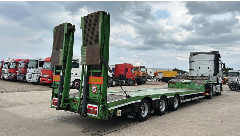 Nooteboom OSDB-45 VV (48 + 60 TONS /BE TRAILER / NALOOPAS / FOLLOW AXLE / NEW HYDRO PUMP / 4M HYDRAULIC RAMPS) - Alçak çerçeveli platform dorse: fotoğraf 3 Nooteboom OSDB-45 VV (48 + 60 TONS /BE TRAILER / NALOOPAS / FOLLOW AXLE / NEW HYDRO PUMP / 4M HYDRAULIC RAMPS) - Alçak çerçeveli platform dorse: fotoğraf 3