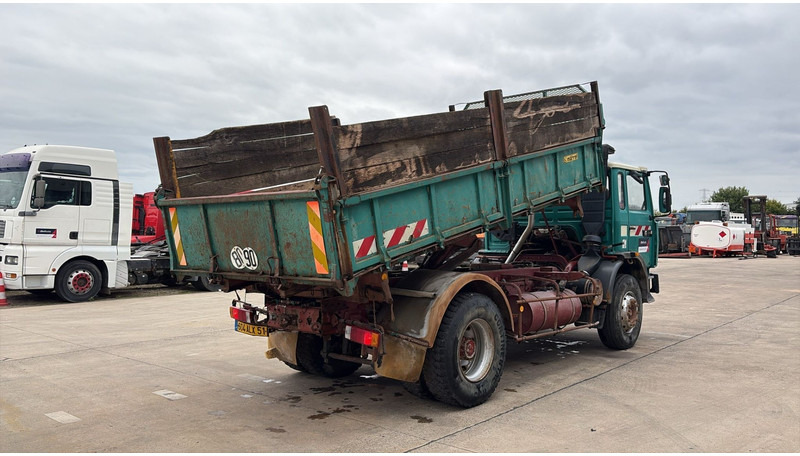 Renault G 300 Manager (LAMES / STEEL SUSP. / GRAND PONT / POMPE MANUELLE) - Damperli kamyon: fotoğraf 5 Renault G 300 Manager (LAMES / STEEL SUSP. / GRAND PONT / POMPE MANUELLE) - Damperli kamyon: fotoğraf 5