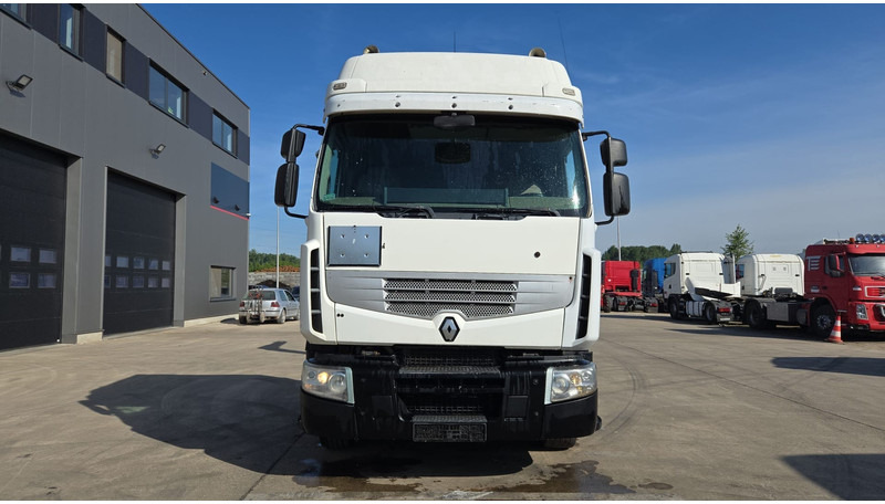 Renault Premium 450 DXI (BOITE MANUELLE / MANUAL GEARBOX / 6X2 / LAMES DEVANT) - Şasi kamyon: fotoğraf 2 Renault Premium 450 DXI (BOITE MANUELLE / MANUAL GEARBOX / 6X2 / LAMES DEVANT) - Şasi kamyon: fotoğraf 2