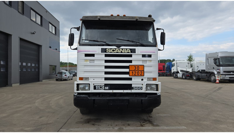 Scania 113-360 (13500L / POMPE MANUELLE / MANUAL PUMP / TOP CONDITION / WITH PUMP + COUNTER !!) - Tanker kamyon: fotoğraf 2 Scania 113-360 (13500L / POMPE MANUELLE / MANUAL PUMP / TOP CONDITION / WITH PUMP + COUNTER !!) - Tanker kamyon: fotoğraf 2
