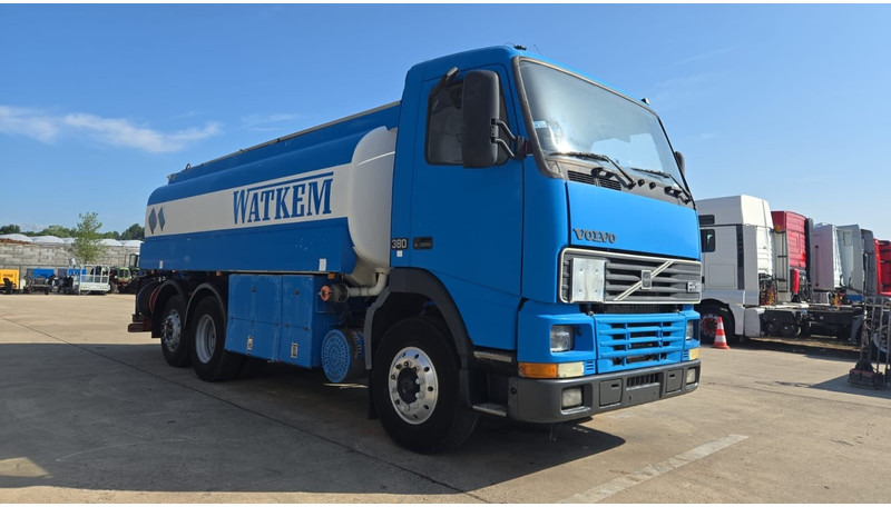 Volvo FH 12.380 (20.100 LITERS / PARFAIT ETAT / TOP CONDITION !!! / 6X2 / BOITE MANUELLE) - Tanker kamyon: fotoğraf 3 Volvo FH 12.380 (20.100 LITERS / PARFAIT ETAT / TOP CONDITION !!! / 6X2 / BOITE MANUELLE) - Tanker kamyon: fotoğraf 3