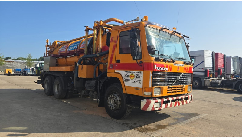 Volvo FL 10 - 320 (10500L + 1500L / 10 TYRES FULL STEEL / HIGH PRESSURE + VACUUM / POMPE MANUELLE / MANUAL PUMP) - Vidanjör: fotoğraf 3 Volvo FL 10 - 320 (10500L + 1500L / 10 TYRES FULL STEEL / HIGH PRESSURE + VACUUM / POMPE MANUELLE / MANUAL PUMP) - Vidanjör: fotoğraf 3