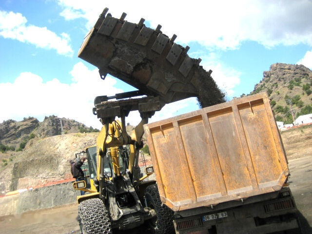 Komatsu HIGH DUMPING BUCKET - Yükleyici kovası: fotoğraf 5 Komatsu HIGH DUMPING BUCKET - Yükleyici kovası: fotoğraf 5