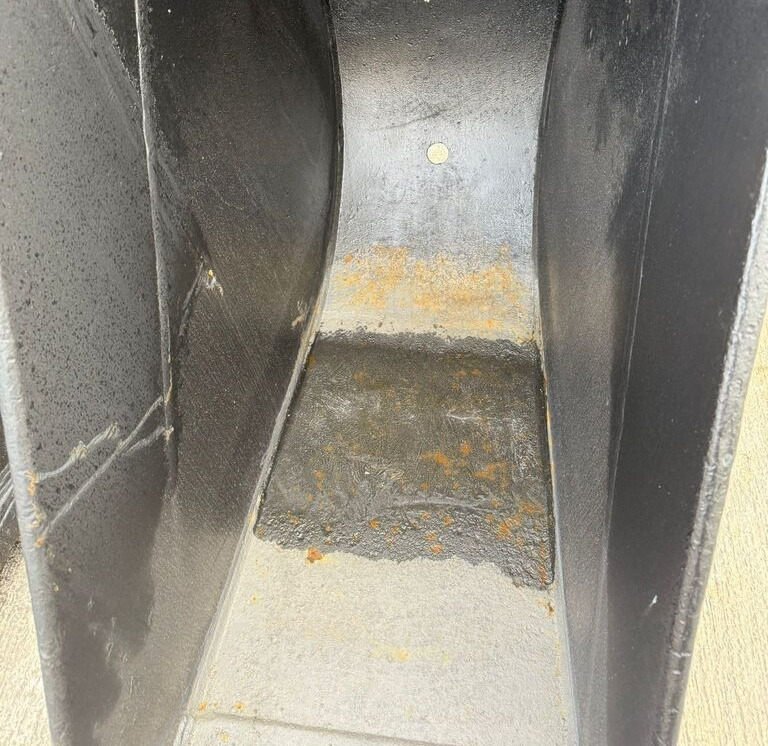 Komatsu PC200 Channel Bucket - Ekskavatör kovası: fotoğraf 5 Komatsu PC200 Channel Bucket - Ekskavatör kovası: fotoğraf 5