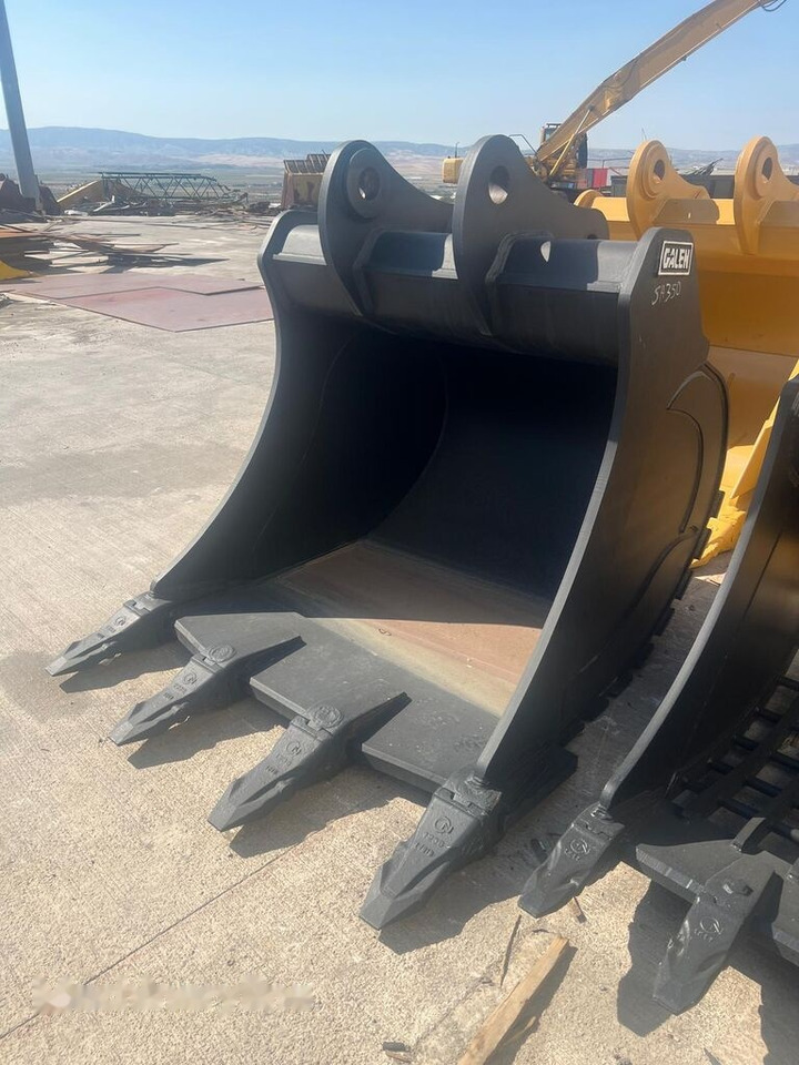 Komatsu PC350 Bucket from Stock - Ekskavatör kovası: fotoğraf 2 Komatsu PC350 Bucket from Stock - Ekskavatör kovası: fotoğraf 2