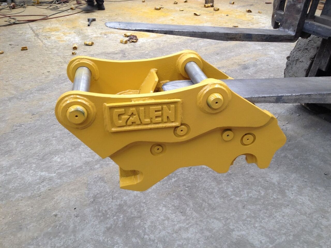 Liebherr - Çabuk bağlantı - Ekskavatör: fotoğraf 2 Liebherr - Çabuk bağlantı - Ekskavatör: fotoğraf 2
