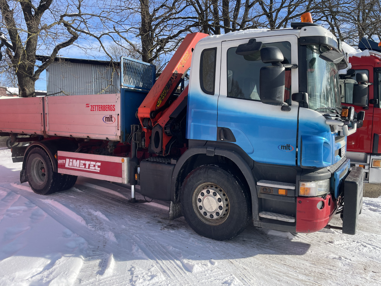 Scania P270 - Damperli kamyon, Vinçli kamyon: fotoğraf 1 Scania P270 - Damperli kamyon, Vinçli kamyon: fotoğraf 1