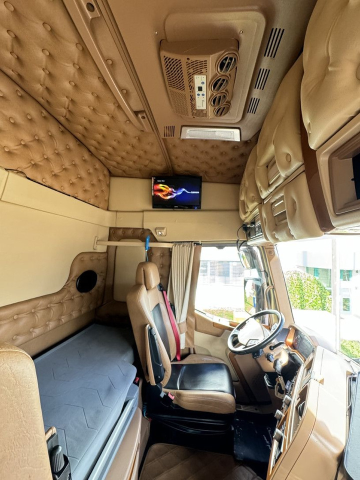 Renault T520 HIGHCAB TTC-Umbau 2-Tanks Retarder Standkli - Çekici: fotoğraf 1 Renault T520 HIGHCAB TTC-Umbau 2-Tanks Retarder Standkli - Çekici: fotoğraf 1