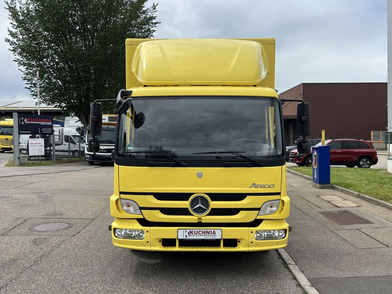 Mercedes-Benz Atego 816L Möbelkoffer 6,15m LBW 3-Sitze Euro-5 - Kapalı kasa kamyonet: fotoğraf 2 Mercedes-Benz Atego 816L Möbelkoffer 6,15m LBW 3-Sitze Euro-5 - Kapalı kasa kamyonet: fotoğraf 2