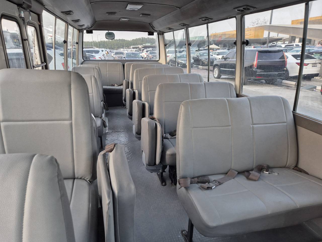 TOYOTA Coaster ... 25 places ...climatisé - Minibüs, Minivan: fotoğraf 5 TOYOTA Coaster ... 25 places ...climatisé - Minibüs, Minivan: fotoğraf 5