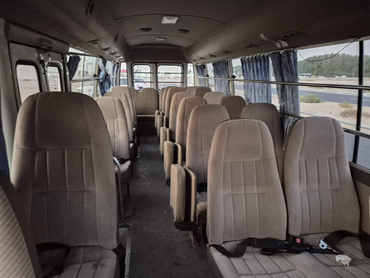 Toyota Coaster ... 30 places - climatisé - Minibüs, Minivan: fotoğraf 5 Toyota Coaster ... 30 places - climatisé - Minibüs, Minivan: fotoğraf 5