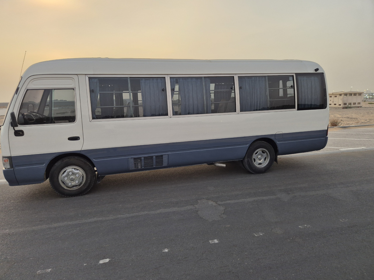 Toyota Coaster ... 30 places - climatisé - Minibüs, Minivan: fotoğraf 3 Toyota Coaster ... 30 places - climatisé - Minibüs, Minivan: fotoğraf 3