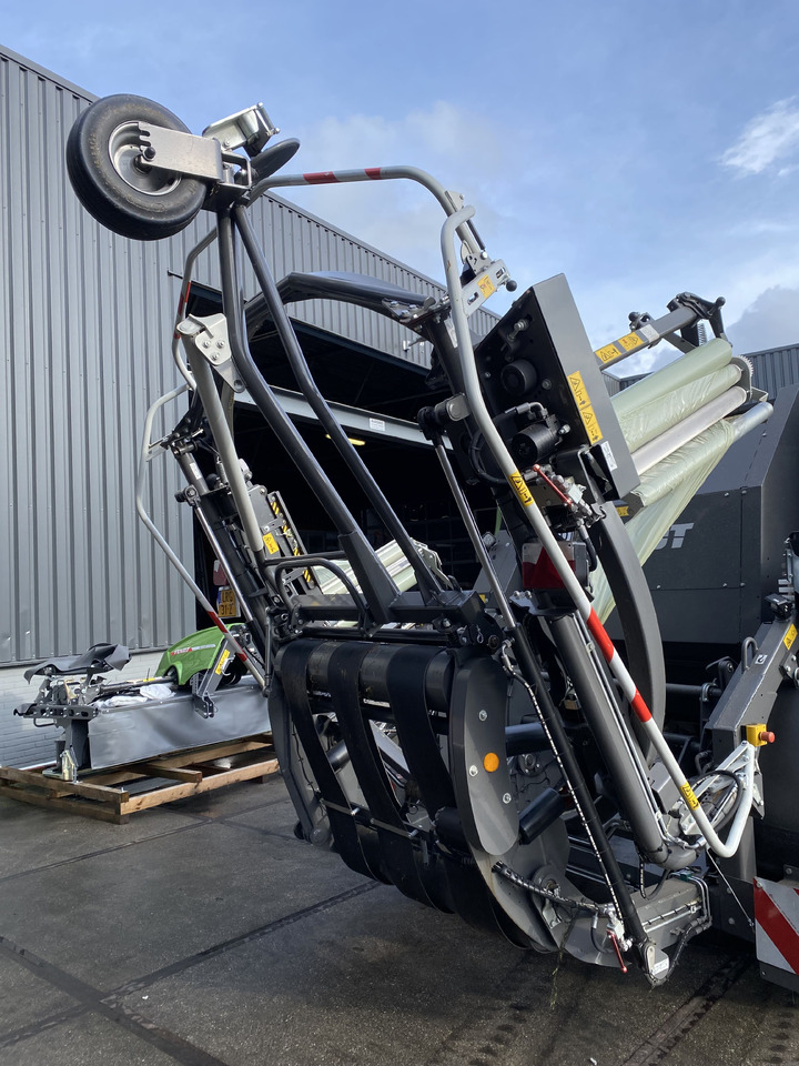 FENDT Rotana 130F Combi - Silaj paketleme makinesi: fotoğraf 5 FENDT Rotana 130F Combi - Silaj paketleme makinesi: fotoğraf 5