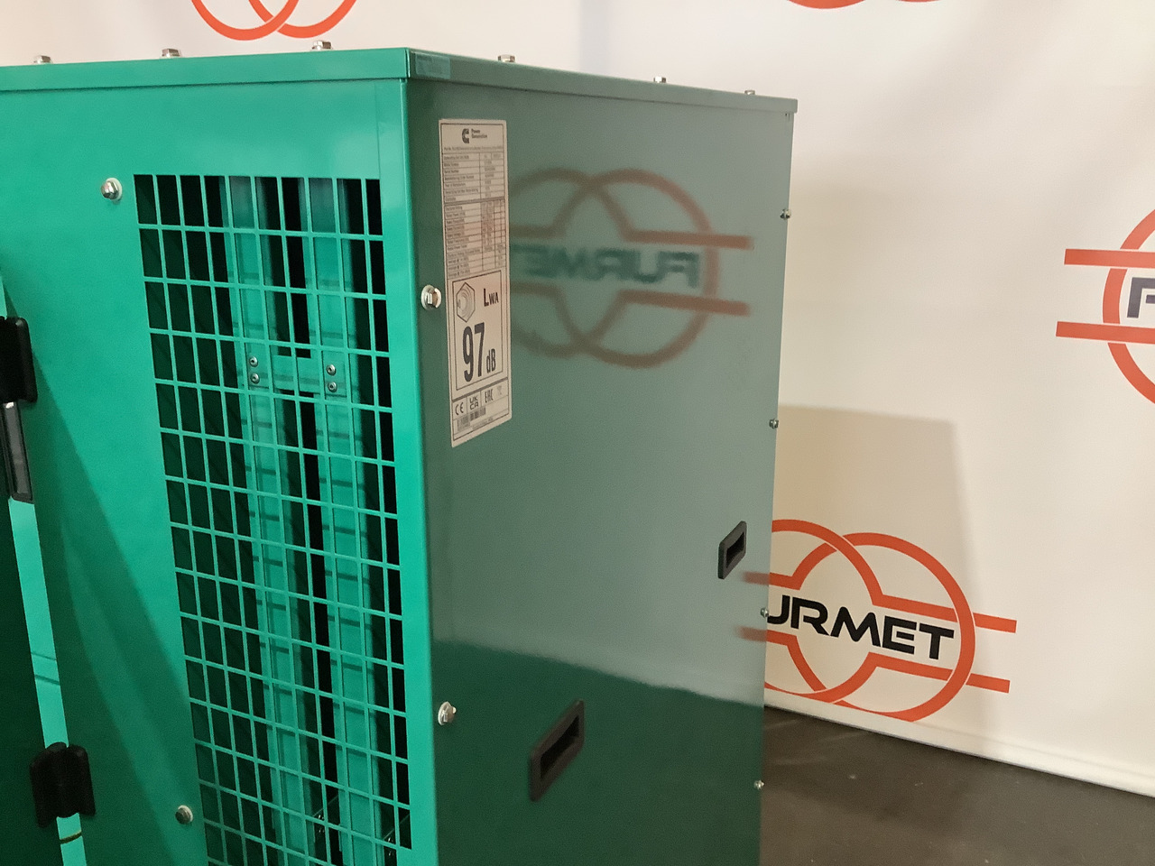 Cummins C110D5Q. 110KVA Generator. Brand new. - Elektrikli jeneratör: fotoğraf 4 Cummins C110D5Q. 110KVA Generator. Brand new. - Elektrikli jeneratör: fotoğraf 4