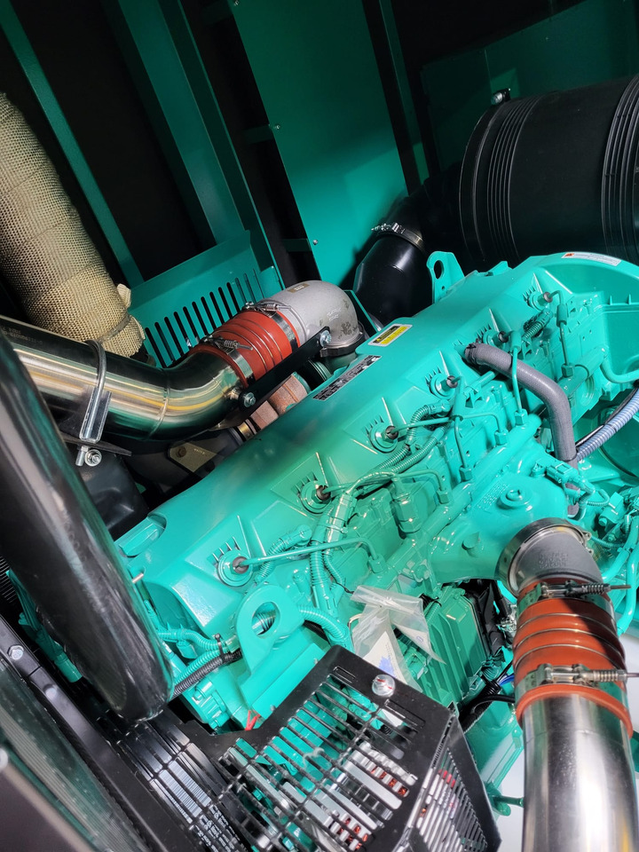 Cummins C450D5Q. 450KVA Generator. Brand new. - Elektrikli jeneratör: fotoğraf 3 Cummins C450D5Q. 450KVA Generator. Brand new. - Elektrikli jeneratör: fotoğraf 3