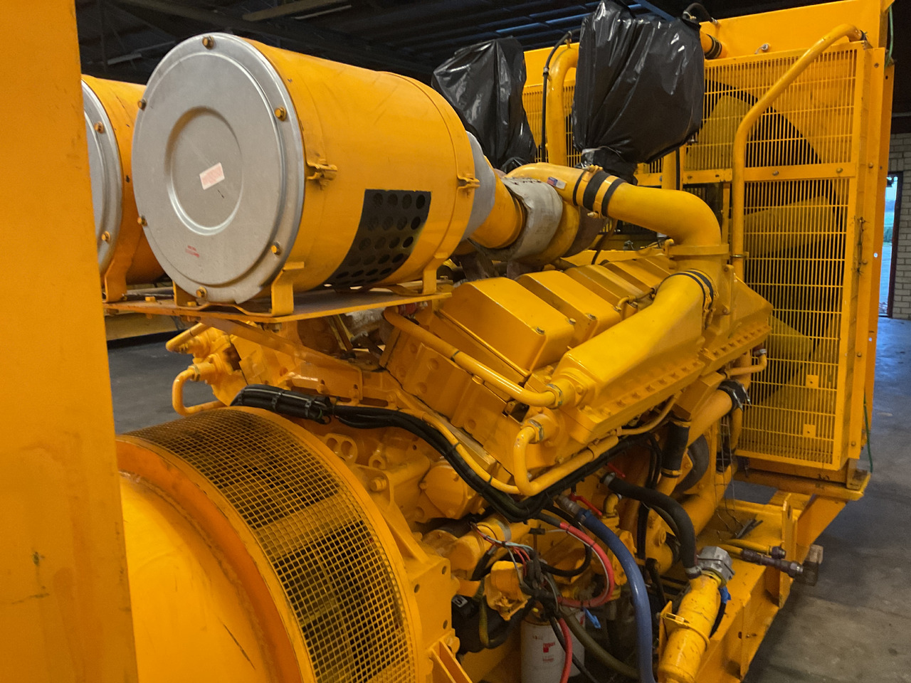 Cummins KTA38G3, 1000KVA Generatorset. Low hours and complete. - Elektrikli jeneratör: fotoğraf 4 Cummins KTA38G3, 1000KVA Generatorset. Low hours and complete. - Elektrikli jeneratör: fotoğraf 4