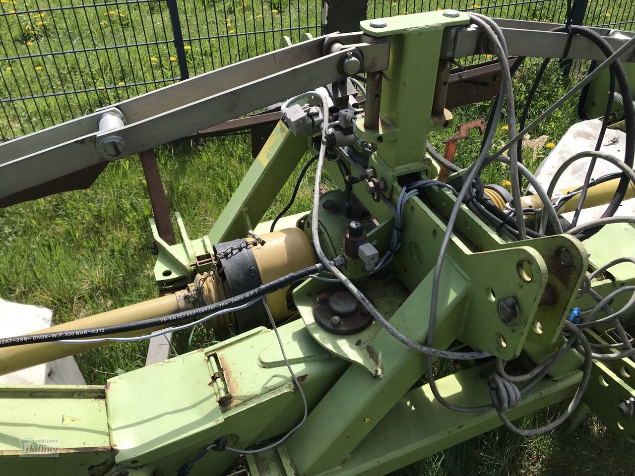 CLAAS Disco 8550 C - Çayır biçme makinesi: fotoğraf 5 CLAAS Disco 8550 C - Çayır biçme makinesi: fotoğraf 5