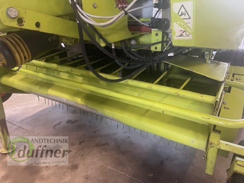 CLAAS Variant 180 RC - Silindirik balya makinesi: fotoğraf 5 CLAAS Variant 180 RC - Silindirik balya makinesi: fotoğraf 5