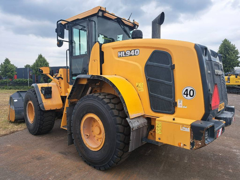 Hyundai HL 940 - Tekerlekli yükleyici: fotoğraf 3 Hyundai HL 940 - Tekerlekli yükleyici: fotoğraf 3