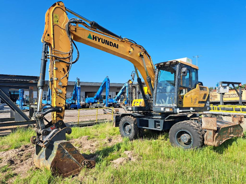 Hyundai HW140 - Tekerlekli ekskavatör: fotoğraf 1 Hyundai HW140 - Tekerlekli ekskavatör: fotoğraf 1