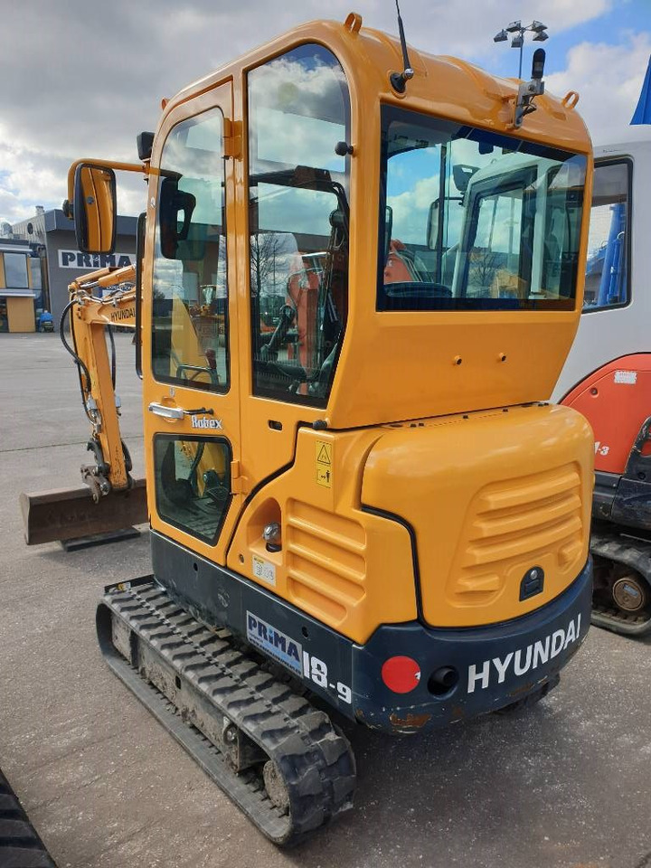 Hyundai R18-9 - Mini ekskavatör: fotoğraf 3 Hyundai R18-9 - Mini ekskavatör: fotoğraf 3