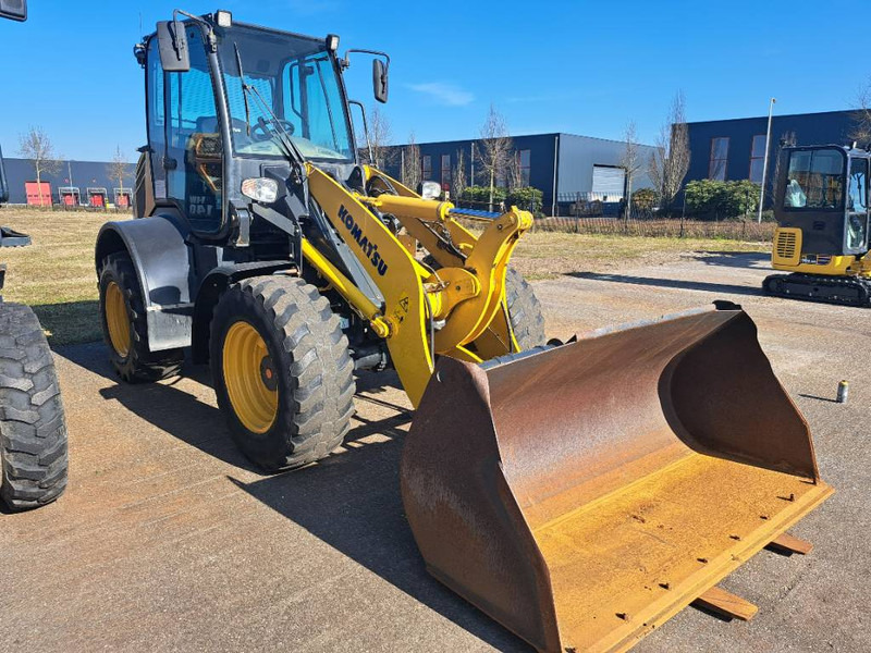 Komatsu WA100-8E0 - Tekerlekli yükleyici: fotoğraf 2 Komatsu WA100-8E0 - Tekerlekli yükleyici: fotoğraf 2