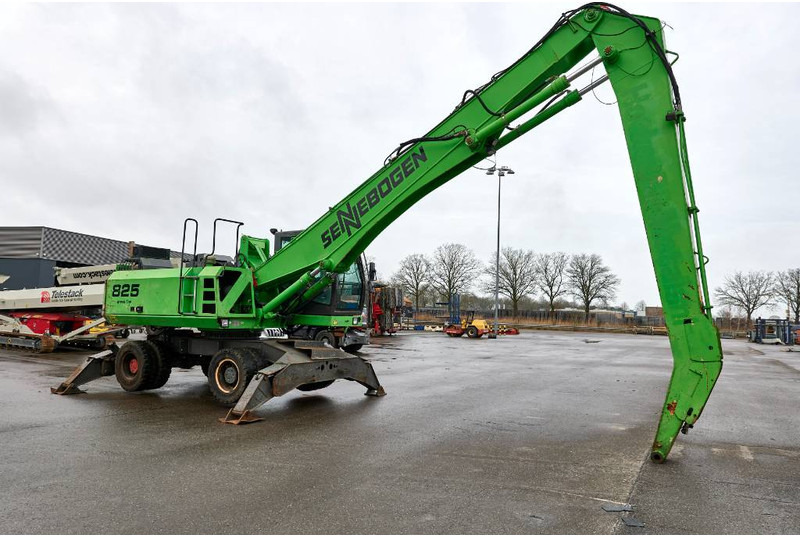 Sennebogen 825 M - Elleçleme makinesi: fotoğraf 4 Sennebogen 825 M - Elleçleme makinesi: fotoğraf 4