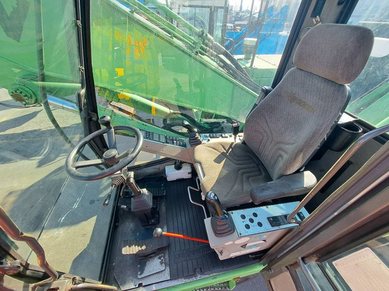 Sennebogen 825 M - Elleçleme makinesi: fotoğraf 5 Sennebogen 825 M - Elleçleme makinesi: fotoğraf 5