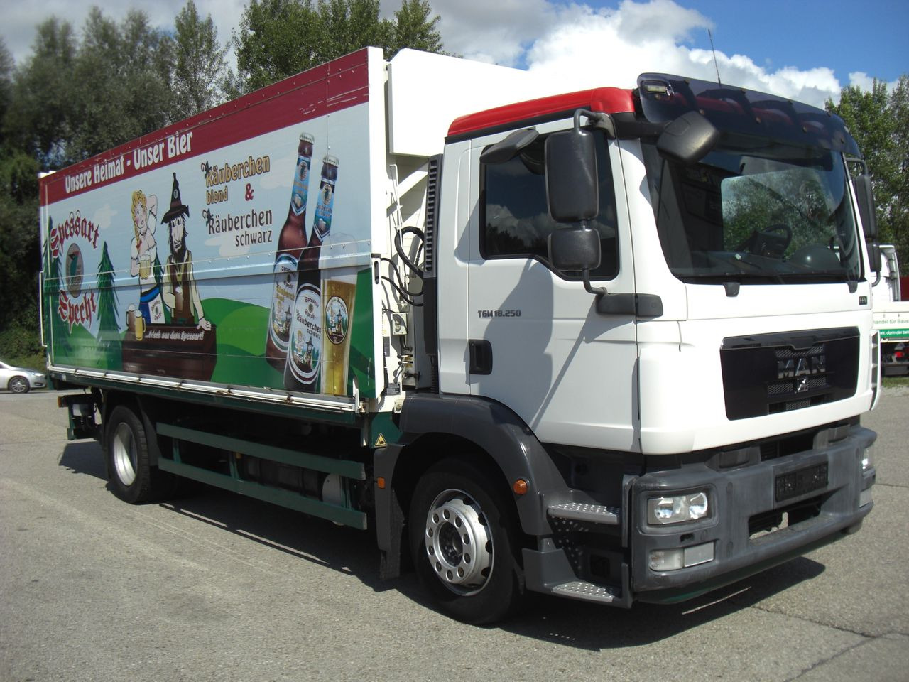 MAN 18250 TGM - Kapalı kasa kamyon: fotoğraf 2 MAN 18250 TGM - Kapalı kasa kamyon: fotoğraf 2