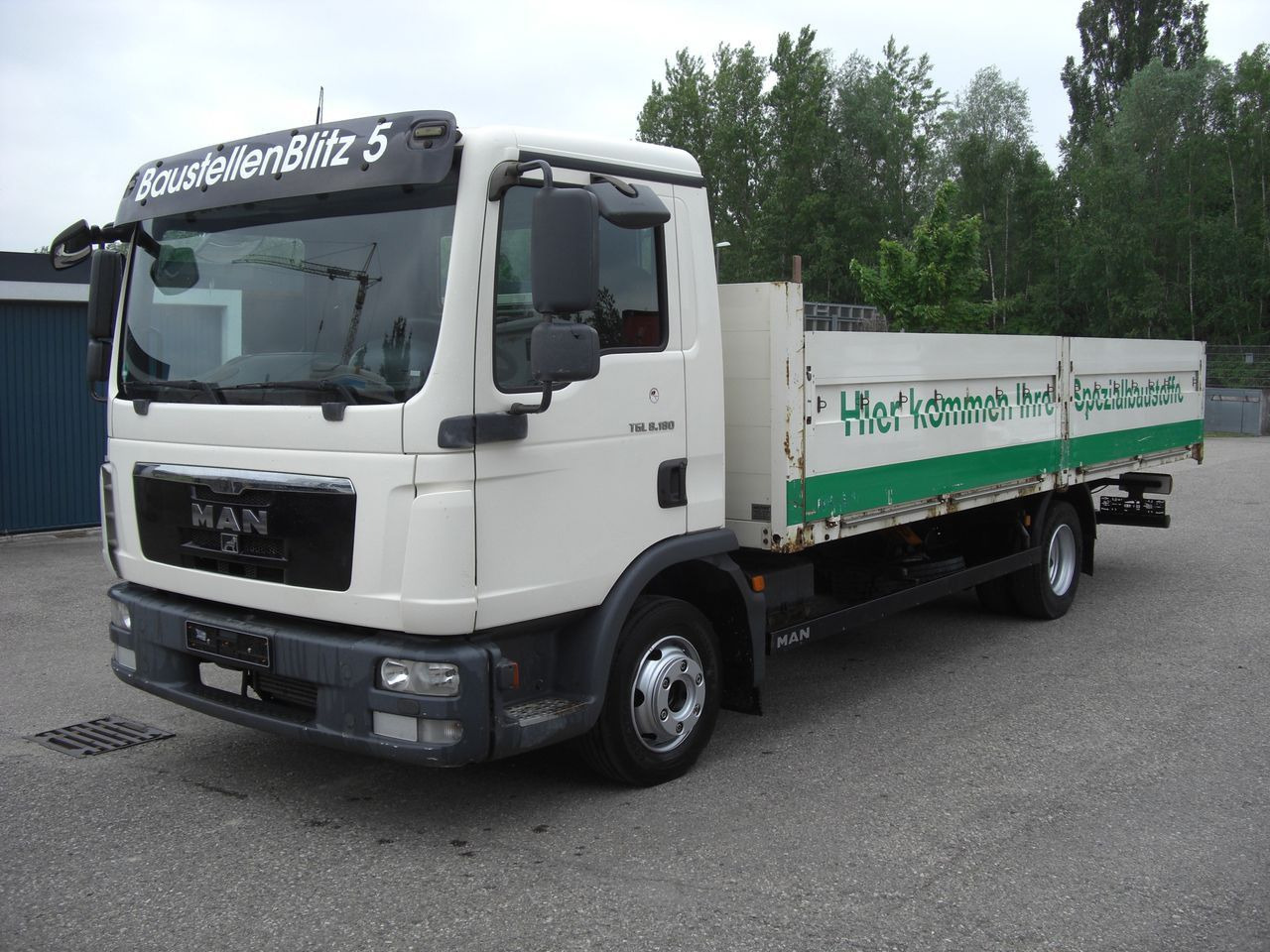 MAN 8180L Baustoffpritsche MAN 8180L Baustoffpritsche - Açık kasa kamyonet: fotoğraf 2 MAN 8180L Baustoffpritsche MAN 8180L Baustoffpritsche - Açık kasa kamyonet: fotoğraf 2