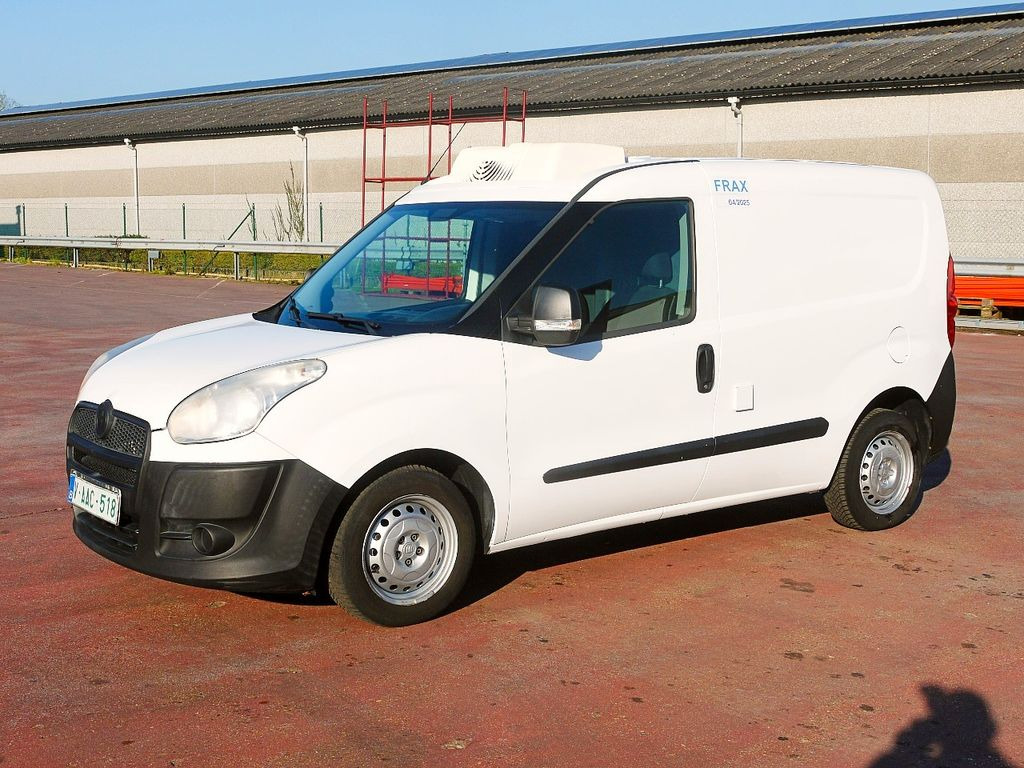Fiat DOBLO 1.3 KUHLKASTENWAGEN RELEC FROID TR10 -20c - Frigorifik kamyonet: fotoğraf 3 Fiat DOBLO 1.3 KUHLKASTENWAGEN RELEC FROID TR10 -20c - Frigorifik kamyonet: fotoğraf 3