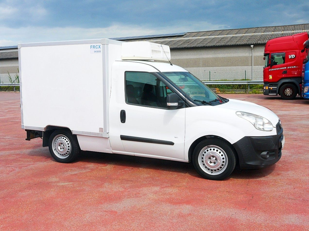 Fiat DOBLO 1.3 KUHLKOFFER RELEC FROID TR 22 -20C - Frigorifik kamyonet: fotoğraf 2 Fiat DOBLO 1.3 KUHLKOFFER RELEC FROID TR 22 -20C - Frigorifik kamyonet: fotoğraf 2