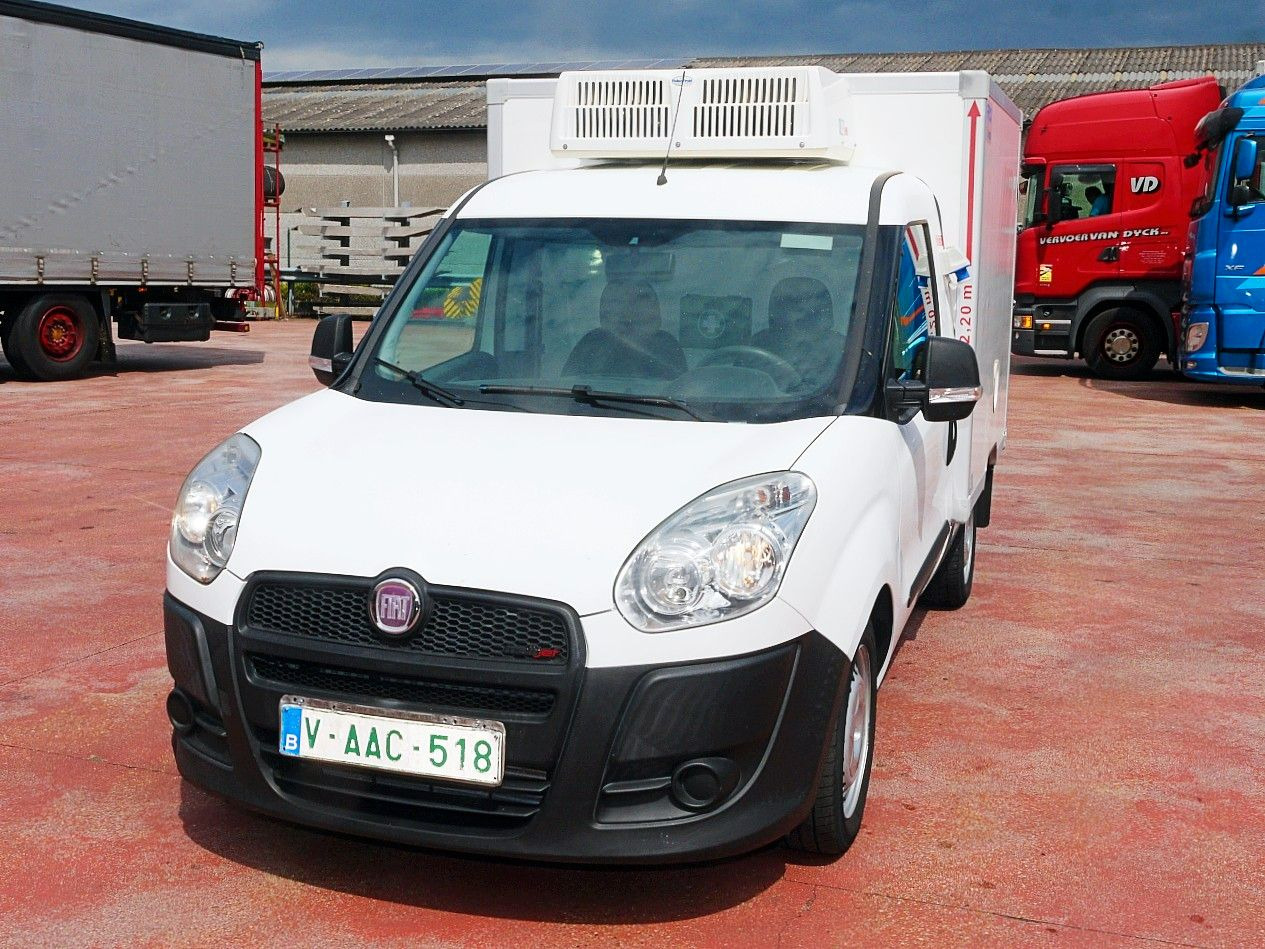 Fiat DOBLO 1.3 KUHLKOFFER RELEC FROID TR 22 -20C - Frigorifik kamyonet: fotoğraf 4 Fiat DOBLO 1.3 KUHLKOFFER RELEC FROID TR 22 -20C - Frigorifik kamyonet: fotoğraf 4