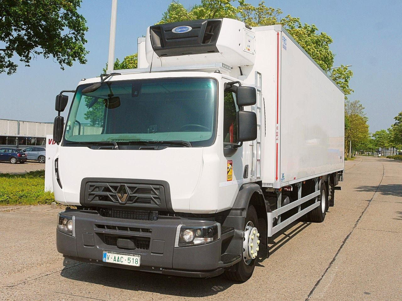 Renault D 26.320 6x2 KUHLKOFFER CARRIER SUPRA 850 XL CAB - Refrijeratör kamyon: fotoğraf 1 Renault D 26.320 6x2 KUHLKOFFER CARRIER SUPRA 850 XL CAB - Refrijeratör kamyon: fotoğraf 1