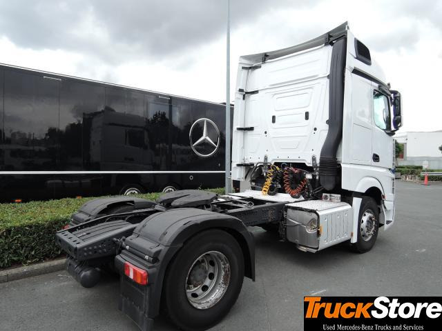 Mercedes-Benz Actros 1843 LS - Çekici: fotoğraf 4 Mercedes-Benz Actros 1843 LS - Çekici: fotoğraf 4