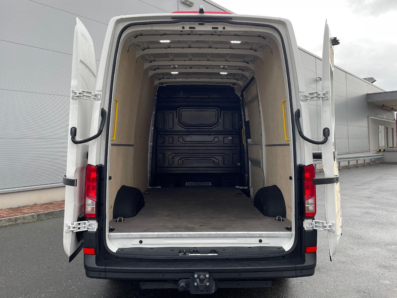 Panelvan MAN TGE 3.180 L3H3 Kasten 4x4 STANDHZ DIFF AHK ACC: fotoğraf 11