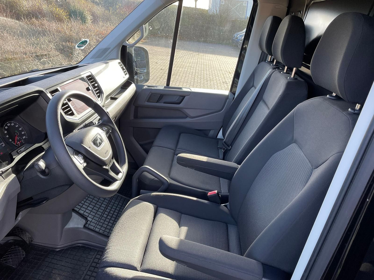 Binek araba MAN TGE 3.180 L3H3 MIXTO 4x4 AUTOM DIFF AHK ACC NAV: fotoğraf 20