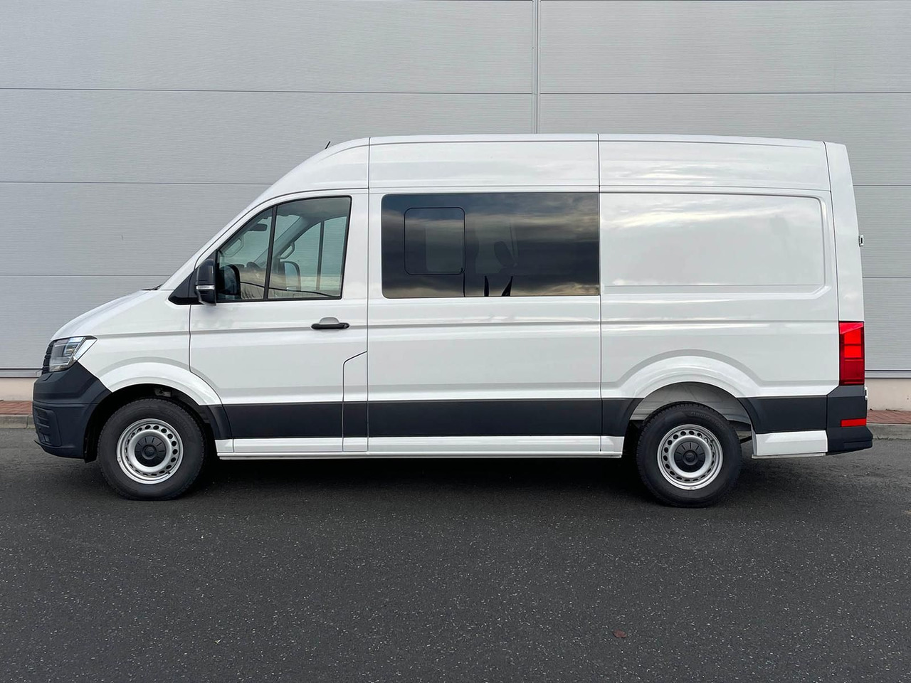 Minivan Volkswagen Crafter MIXTO 35 L3H3 Autom NAV SITZH ACC 5SITZE: fotoğraf 6 Minivan Volkswagen Crafter MIXTO 35 L3H3 Autom NAV SITZH ACC 5SITZE: fotoğraf 6