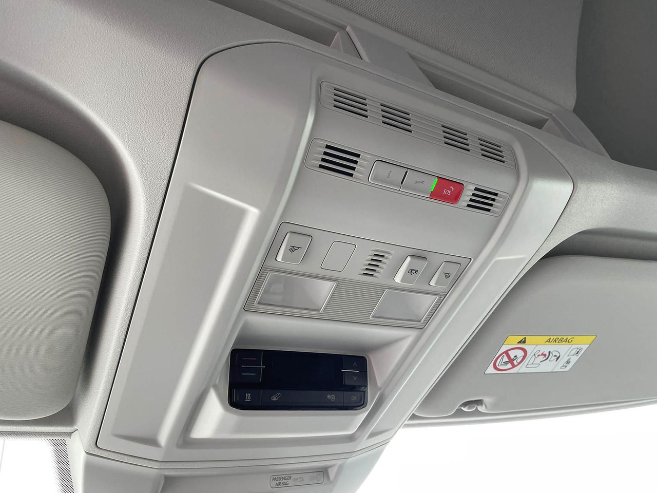 Minivan Volkswagen Crafter MIXTO 35 L3H3 Autom NAV SITZH ACC 5SITZE: fotoğraf 30 Minivan Volkswagen Crafter MIXTO 35 L3H3 Autom NAV SITZH ACC 5SITZE: fotoğraf 30