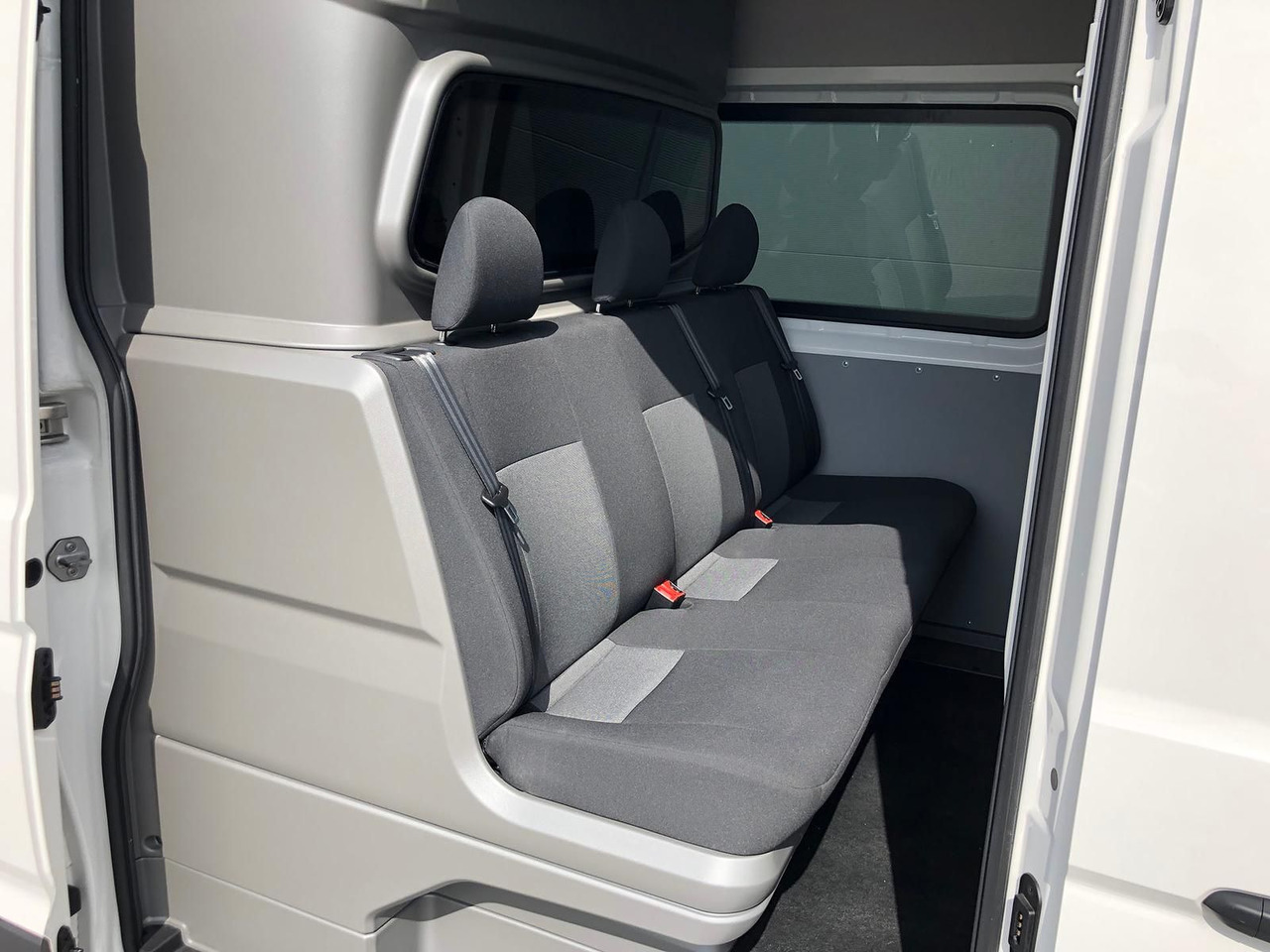 Volkswagen Crafter MIXTO 35 L4H3 KAMERA KLIMA SITZHZ DAB - Panelvan, Çift kabin kamyonet: fotoğraf 3 Volkswagen Crafter MIXTO 35 L4H3 KAMERA KLIMA SITZHZ DAB - Panelvan, Çift kabin kamyonet: fotoğraf 3