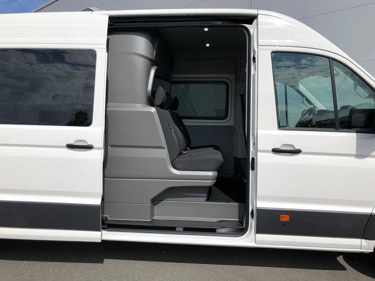 Volkswagen Crafter MIXTO 35 L4H3 KAMERA KLIMA SITZHZ DAB - Panelvan, Çift kabin kamyonet: fotoğraf 2 Volkswagen Crafter MIXTO 35 L4H3 KAMERA KLIMA SITZHZ DAB - Panelvan, Çift kabin kamyonet: fotoğraf 2