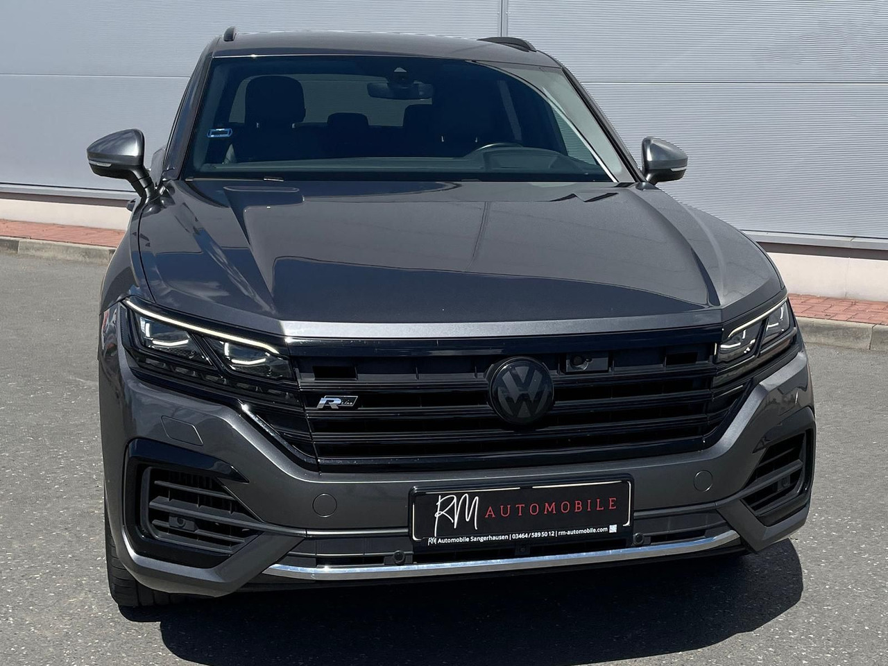 Volkswagen Touareg 4.0 V8 TDI One Million 4M LEDER AHK ACC - SUV: fotoğraf 3 Volkswagen Touareg 4.0 V8 TDI One Million 4M LEDER AHK ACC - SUV: fotoğraf 3