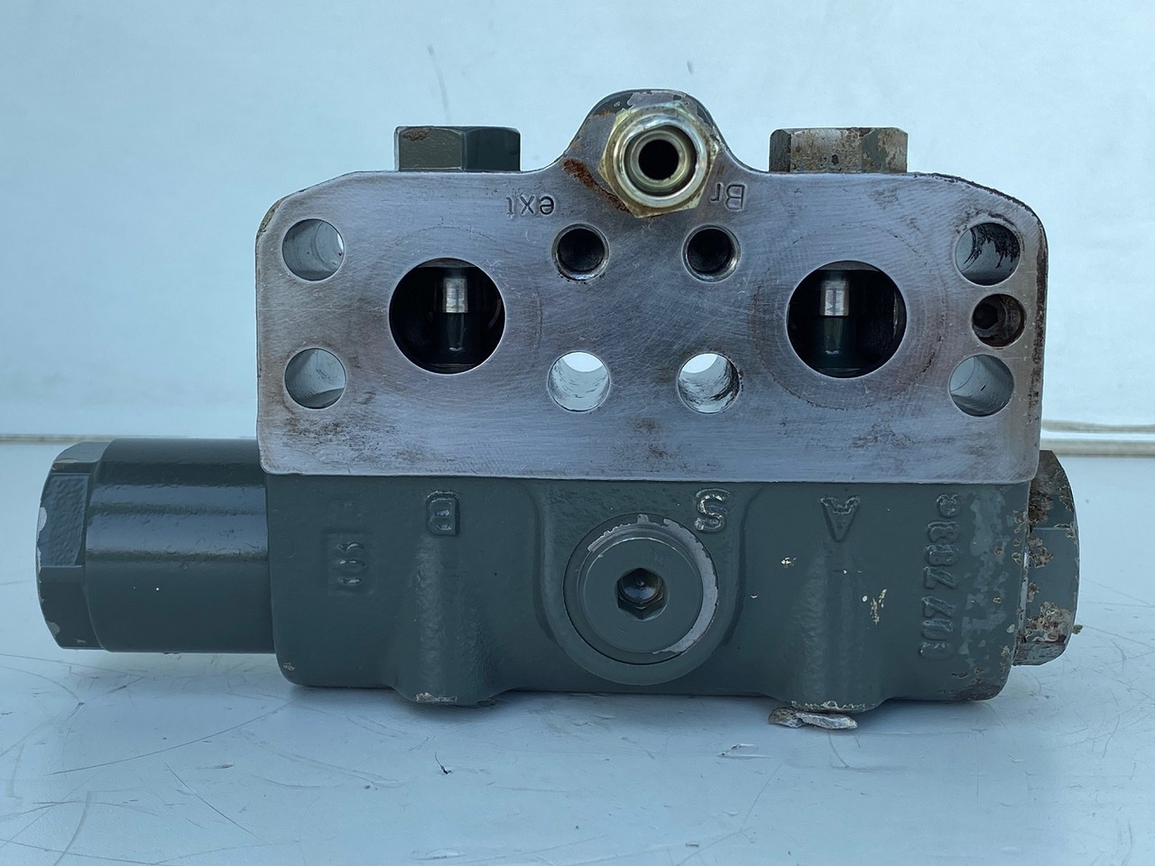 Liebherr Bremsventil ID-Nr.10471957. LOS914, LOS924, R902, R904, R912, R914, R922, R924, R924 COMP, R924 COMPA. #STM20.05## - Yürüyüş motoru - Paletli ekskavatör: fotoğraf 3 Liebherr Bremsventil ID-Nr.10471957. LOS914, LOS924, R902, R904, R912, R914, R922, R924, R924 COMP, R924 COMPA. #STM20.05## - Yürüyüş motoru - Paletli ekskavatör: fotoğraf 3